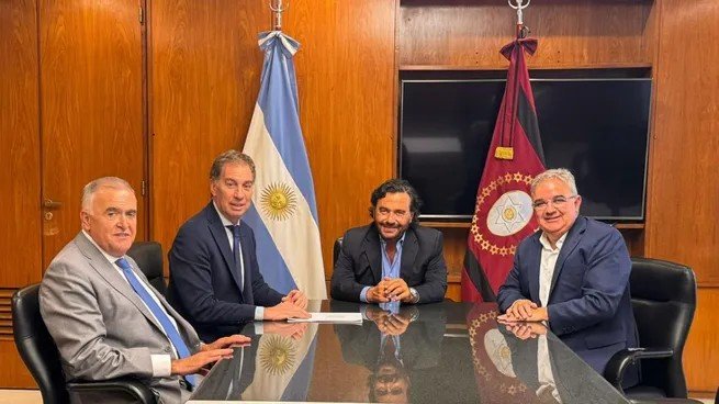 Diego Santilli acaricia acuerdo con gobernadores por tarifas para destrabar "zonas frías" en el Senado