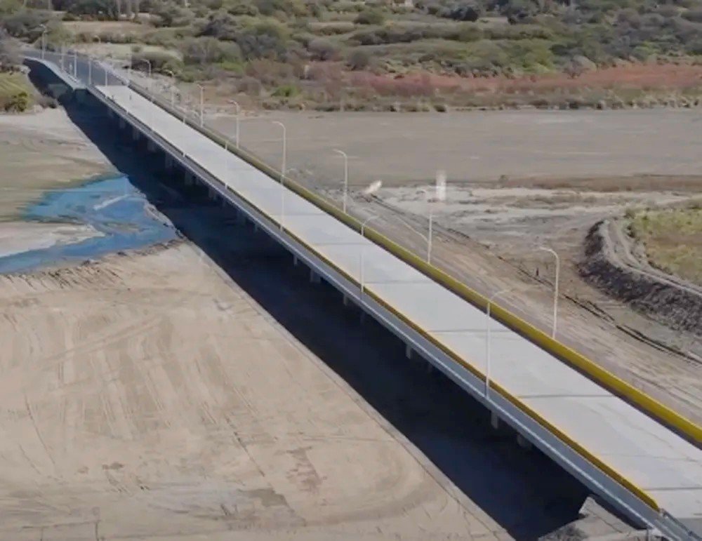 Inauguran el puente más largo del NOA