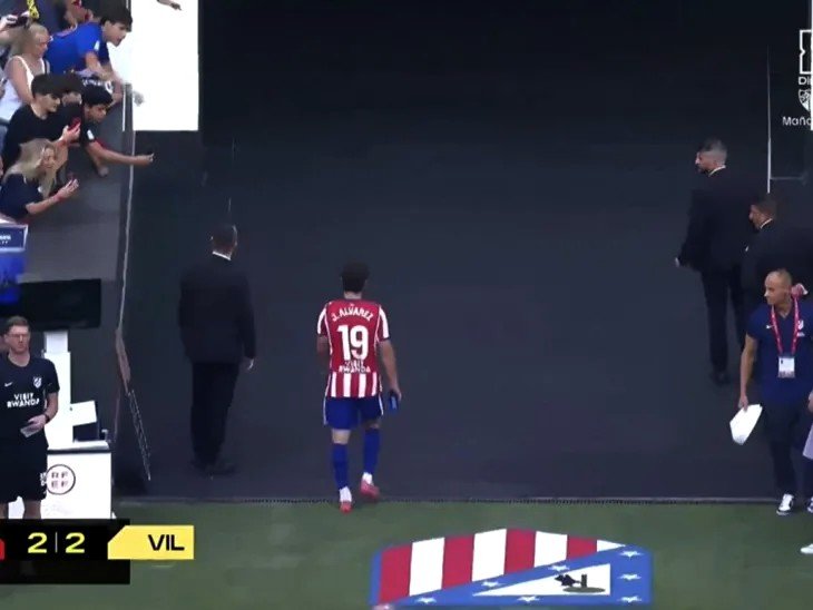 Tensión en Atlético de Madrid: Julián Álvarez no saludó a los hinchas y Diego Simeone explicó el motivo
