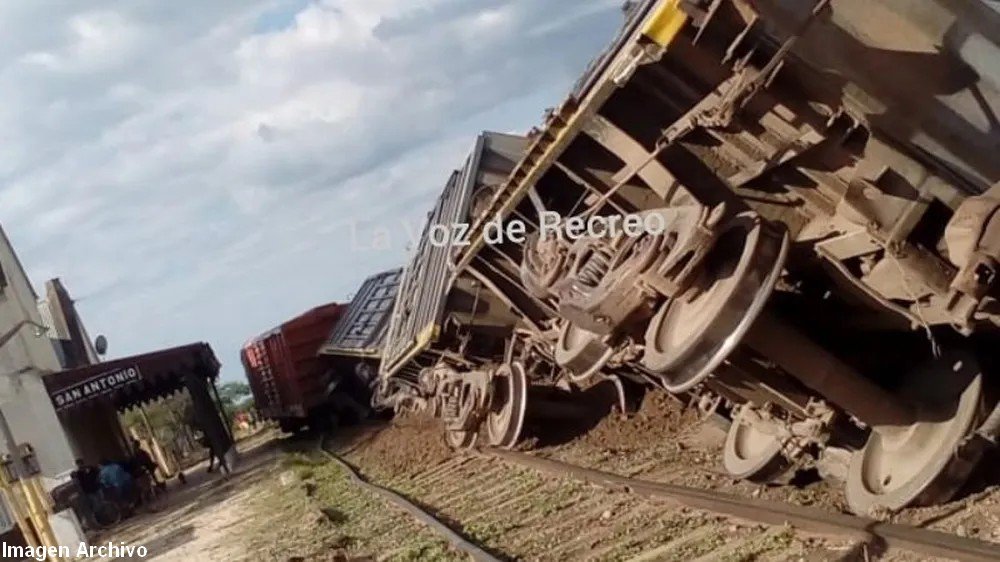 Descarrilaron siete vagones de un tren de carga a 10 kilómetros de Recreo