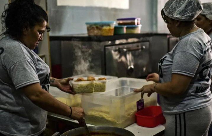 El Gobierno proyecta un nuevo recorte para el programa alimentario