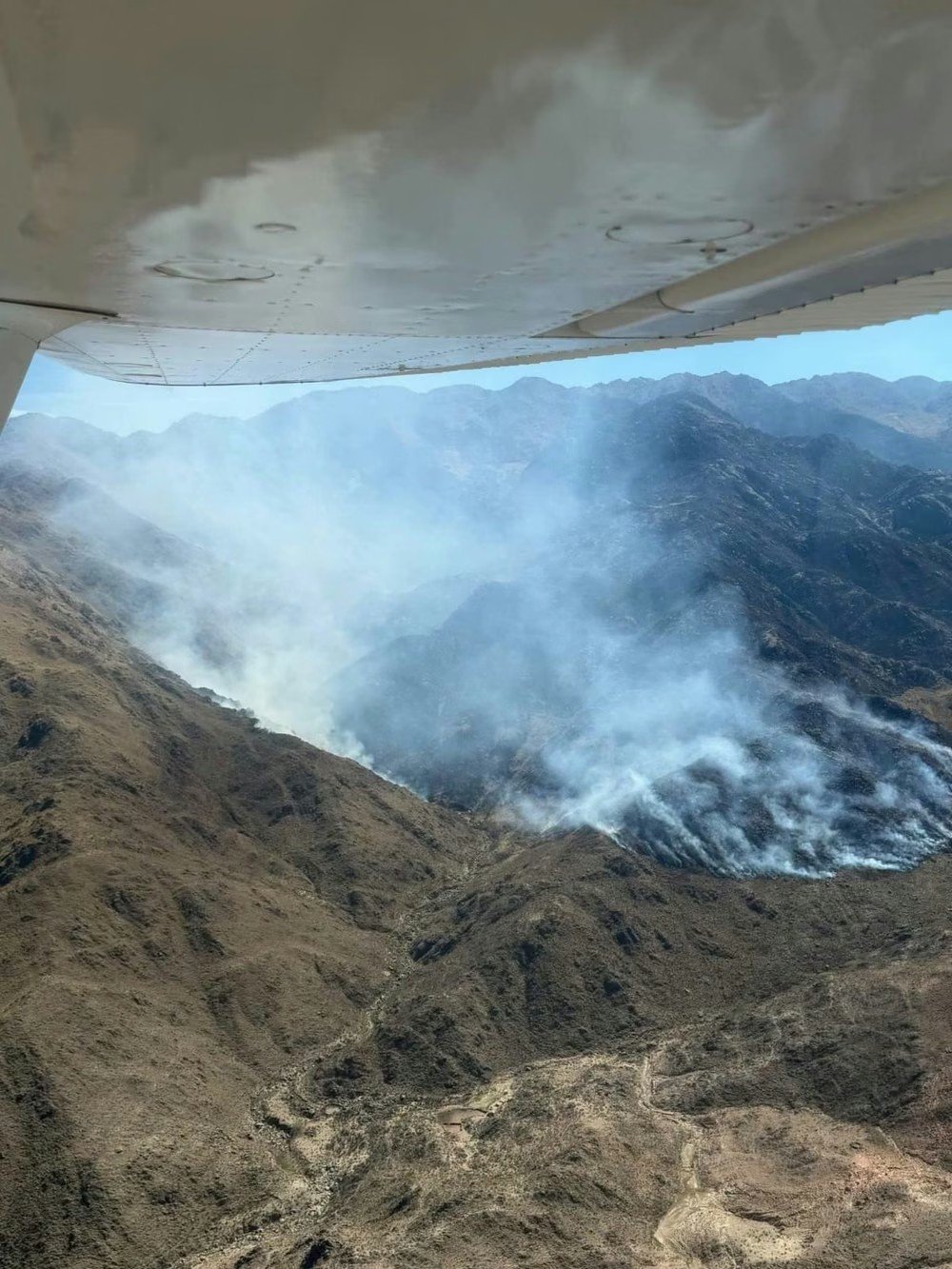 Estiman más de 1.000 hectáreas afectadas por el fuego en Minas Capillitas, Aconquija y Villa Vil