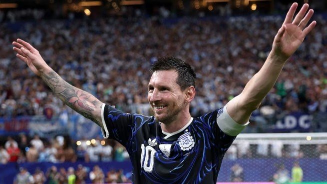 La UBA nombró "Doctor Honoris Causa" a Lionel Messi