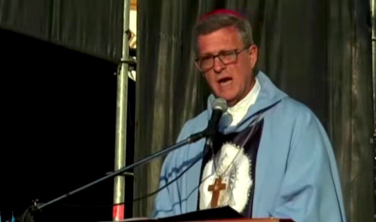 Peregrinación a Luján: García Cuerva afirmó que el país acumula “abrazos pendientes” y apuntó contra la descalificación y la violencia