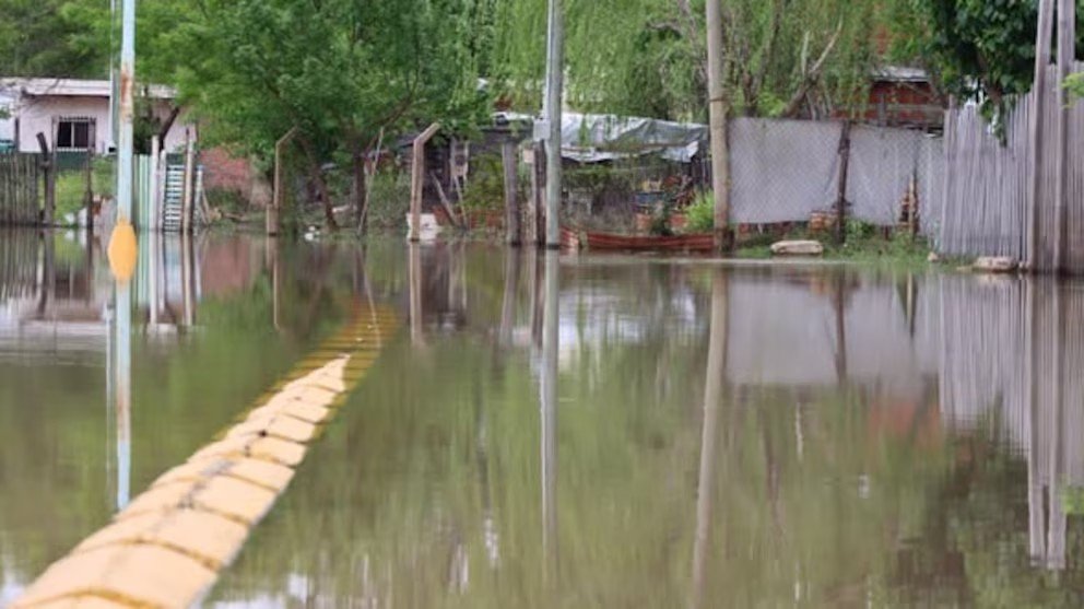 El río Uruguay sigue creciendo y aumenta la preocupación en Corrientes y Entre Ríos: se espera un pico para los próximos 10 días